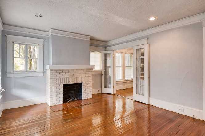 2319 Newnan St - Photo 4 of 7