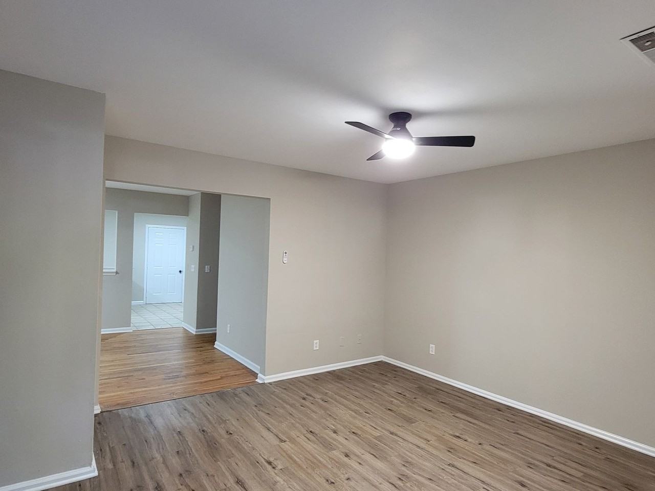636 Woods Dr Nw - Photo 5 of 23