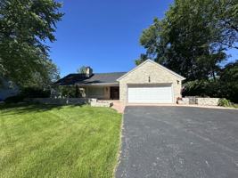 featured image of 1375 Fairhaven Blvd