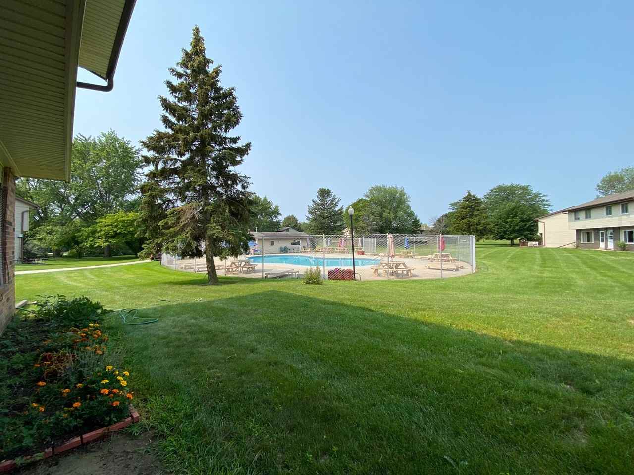 W164N11511 Squire Ct - Photo 3 of 3