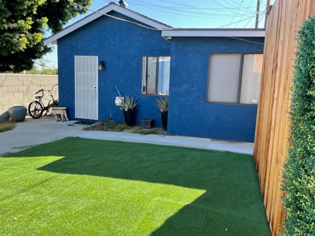 792 Termino Ave #B - Photo 4 of 22