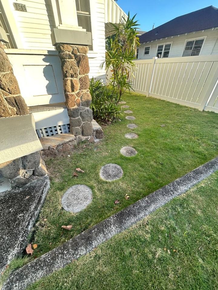 E Manoa Rd - Photo 2 of 27