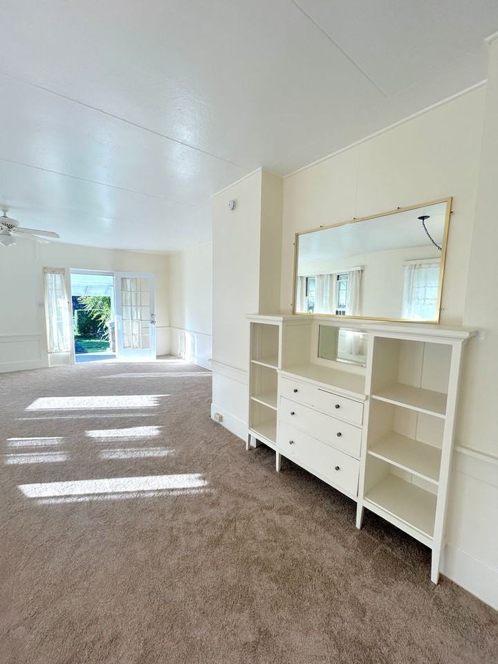 E Manoa Rd - Photo 5 of 27