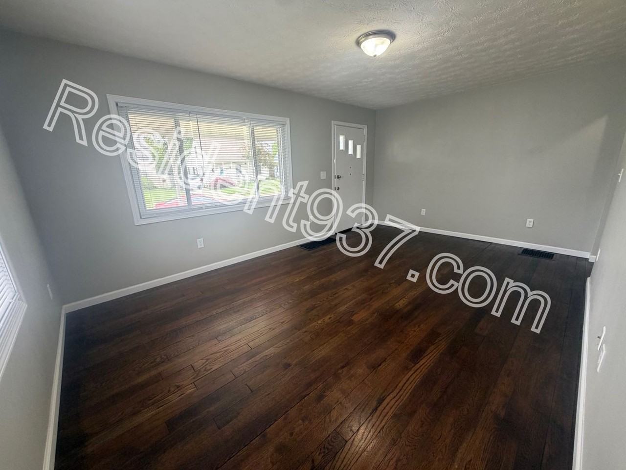 2212 Farmside Dr - Photo 4 of 15