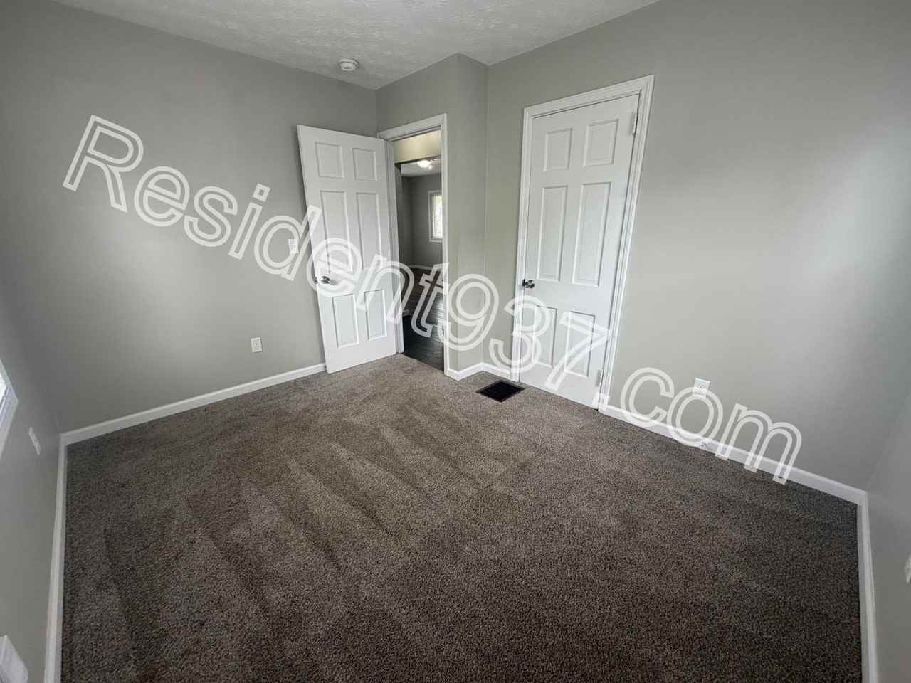 2212 Farmside Dr - Photo 7 of 15