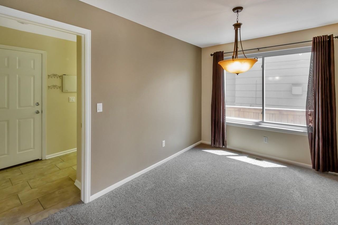 3916 Garnet Ln - Photo 5 of 30