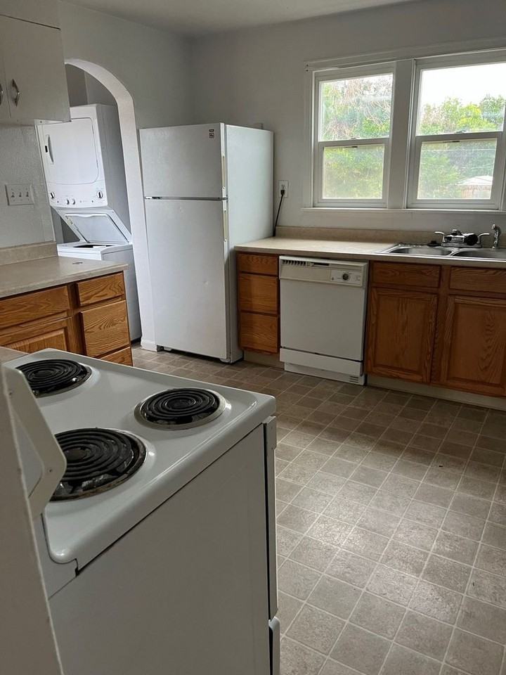 345 N 300 W - Photo 7 of 7