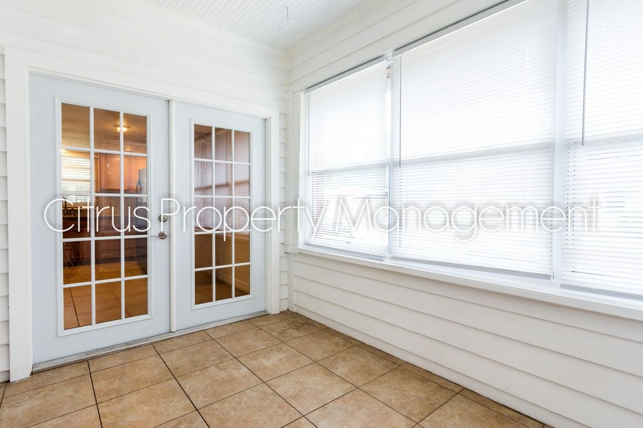 1425 Pinecrest Pl - Photo 5 of 22