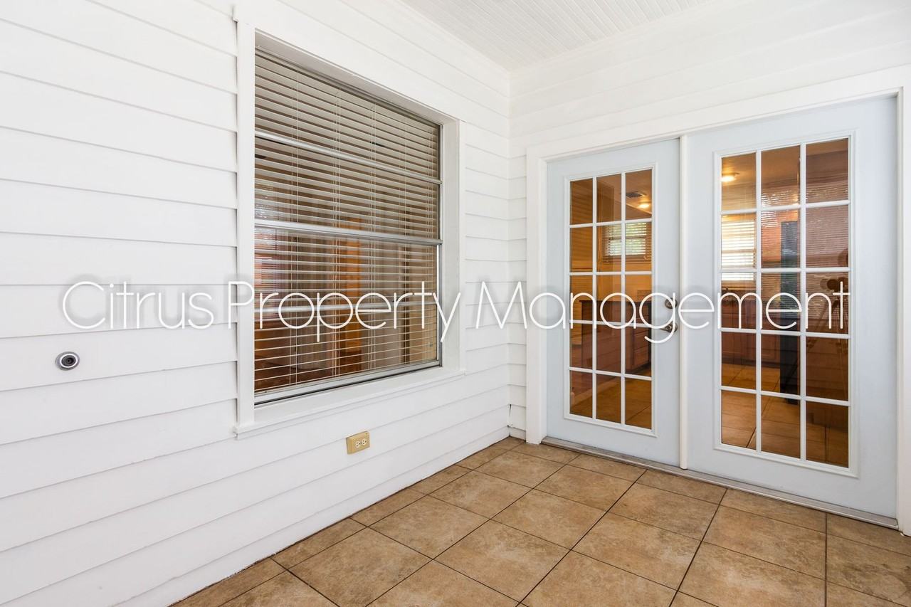 1425 Pinecrest Pl - Photo 6 of 22