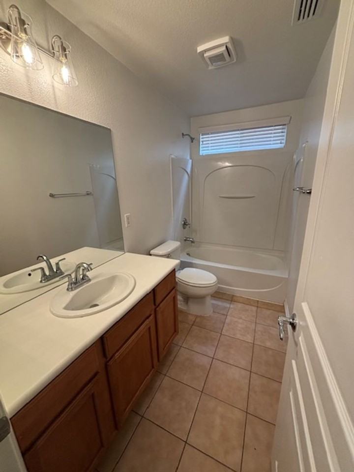 2684 Jade Tree St - Photo 7 of 16