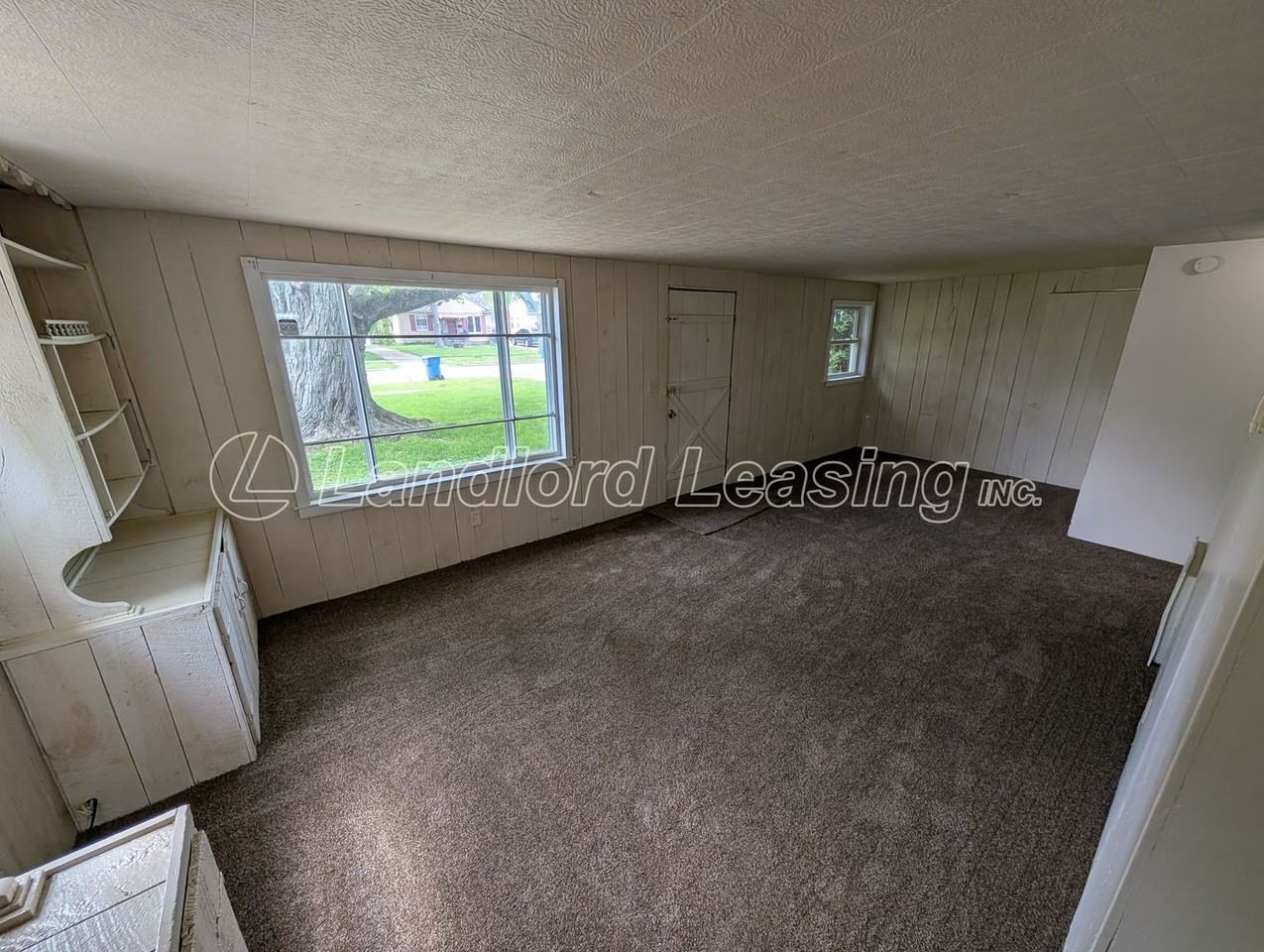 1109 Euclid Ave - Photo 4 of 16