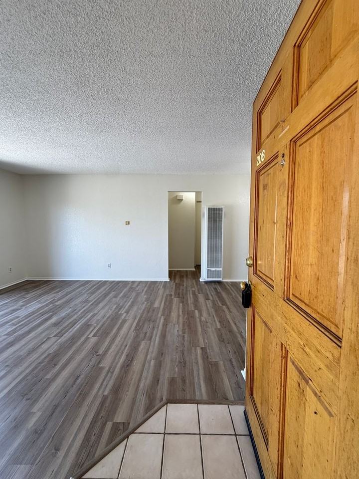 3400 Santa Maria Way #208B - Photo 4 of 39