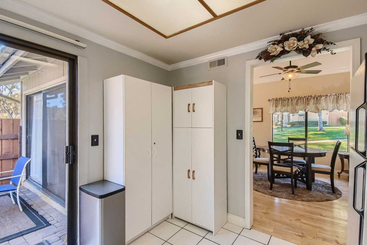 5320 Oakleaf Pt - Photo 6 of 17