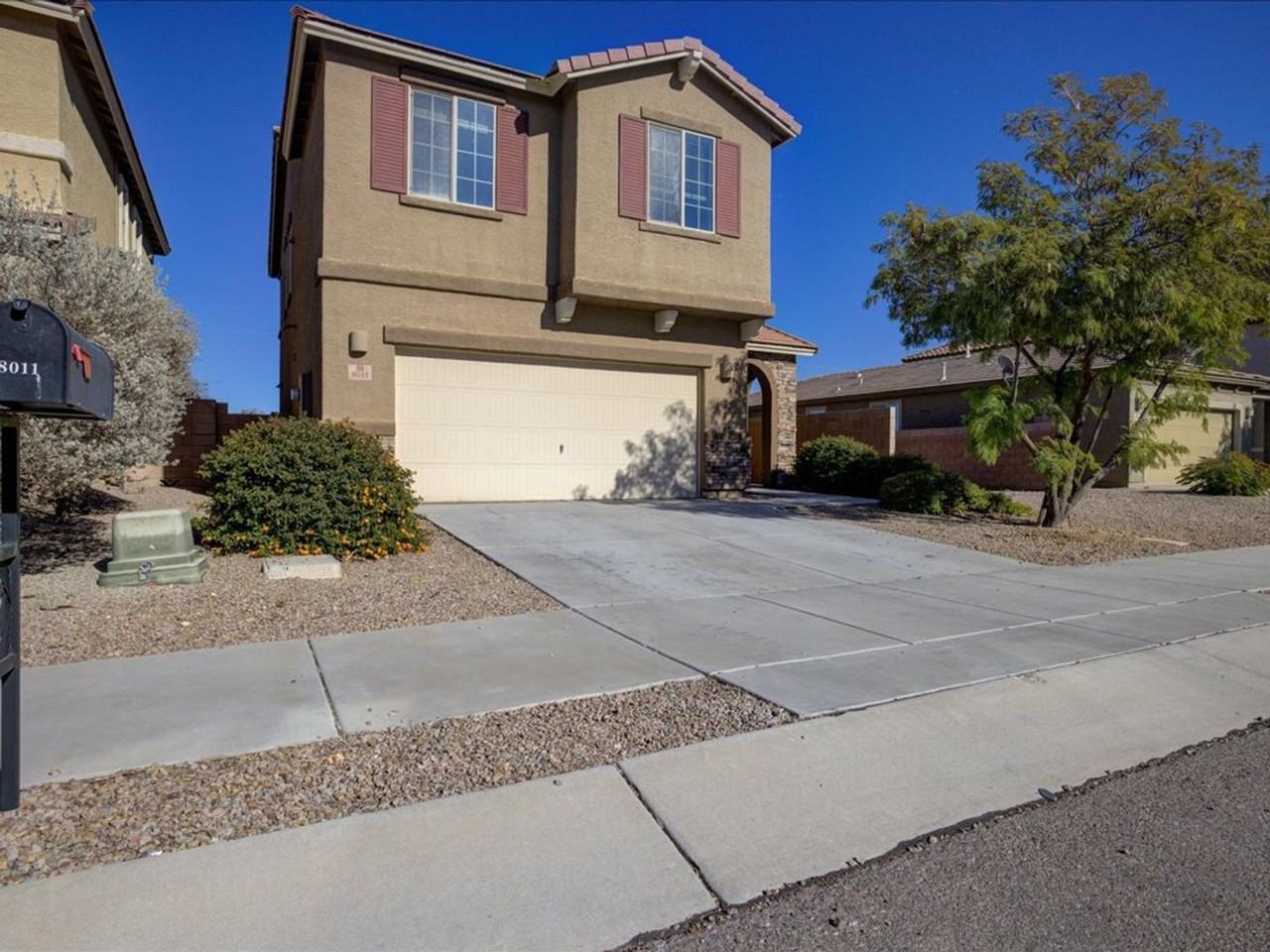 8011 S Dolphin Way - Photo 2 of 33