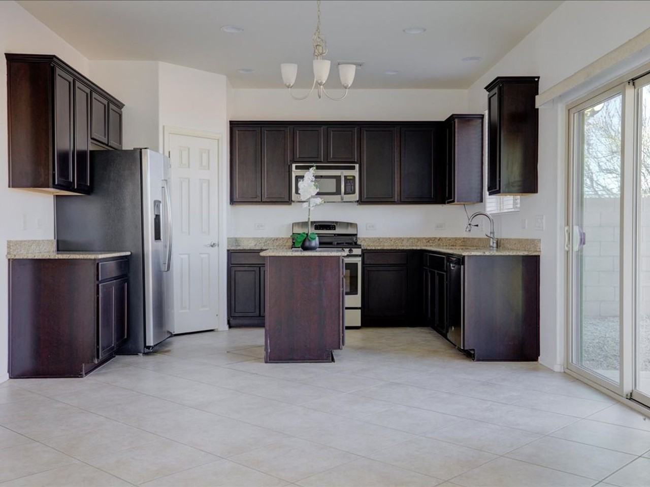 8011 S Dolphin Way - Photo 5 of 33