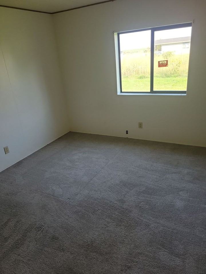 890 N 2nd St - Photo 6 of 12