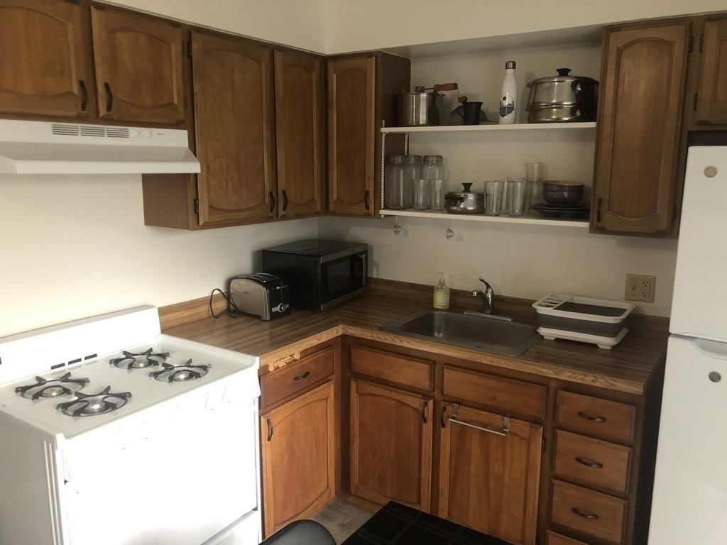 Redwood Ave #437A - Photo 5 of 5