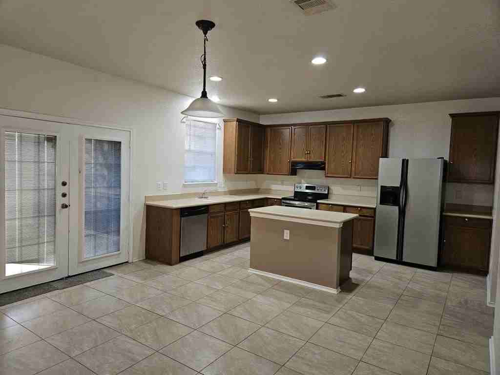 519 Leafy Rdg - Photo 2 of 10