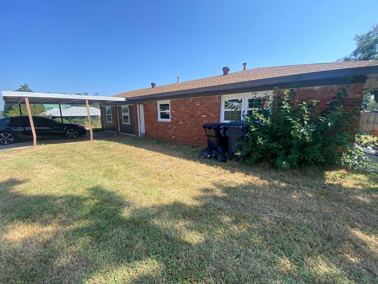1800 Ne 56th St - Photo 2 of 15
