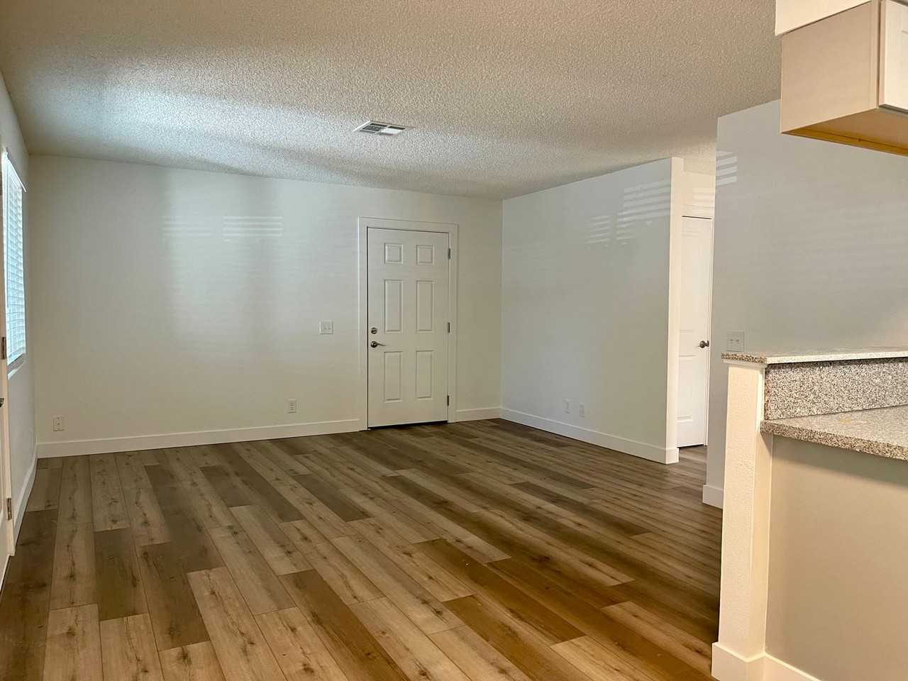 225 Boulder Creek Drive - Photo 4 of 33