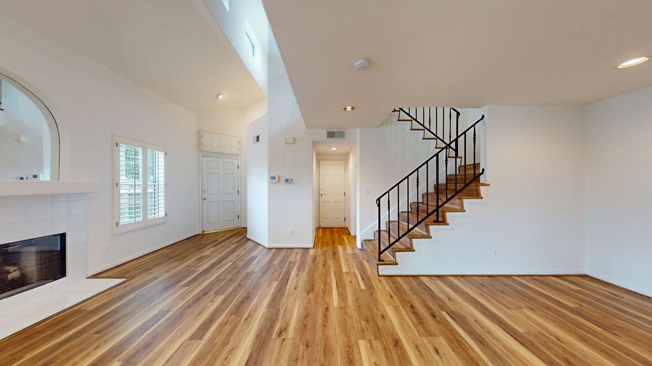 1018 Royal Oaks Dr #C - Photo 4 of 22