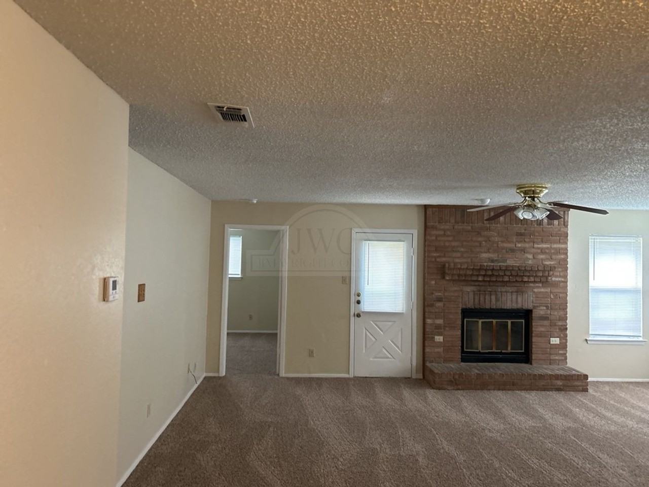 1516 Jefferis Ave - Photo 2 of 16