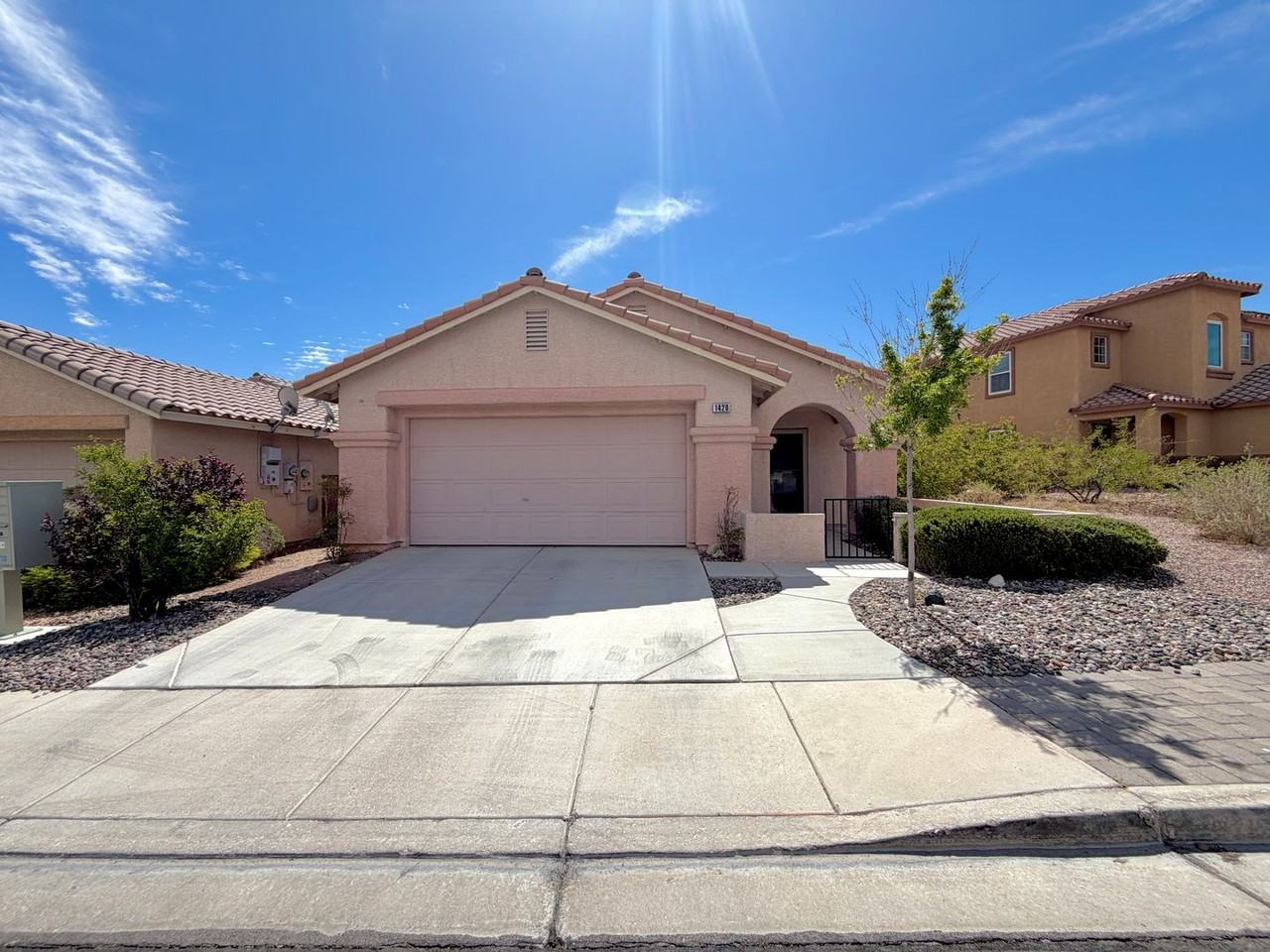 1420 Dream Bridge Dr - Photo 2 of 36
