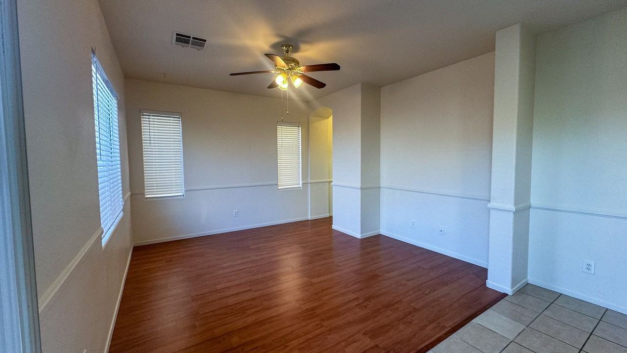 8086 Kings Ransom St - Photo 4 of 50