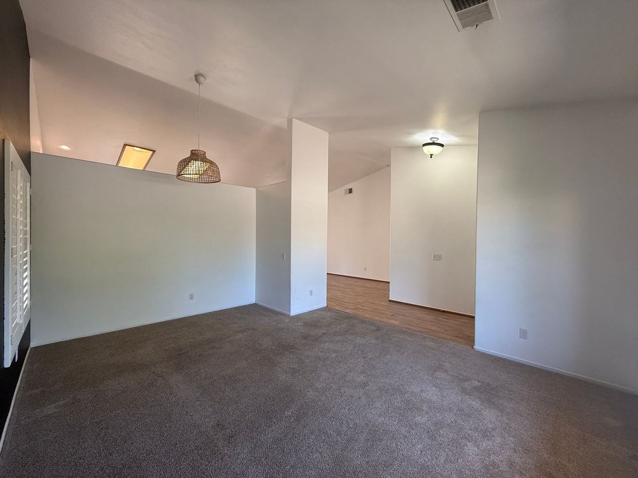 42472 Plains Dr - Photo 3 of 17