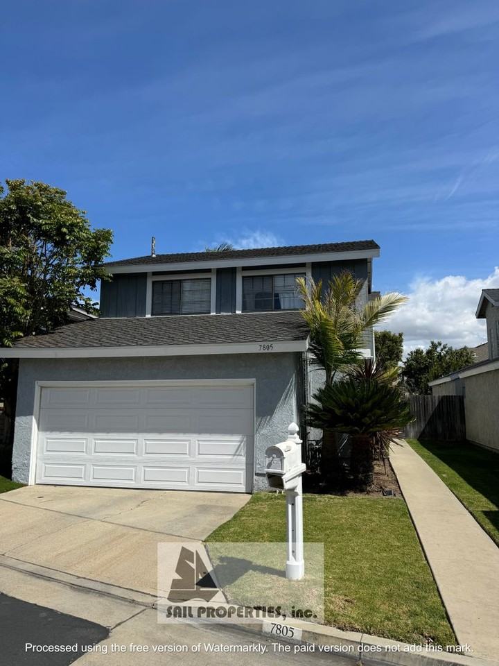 7805 Lori Dr - Photo 2 of 4