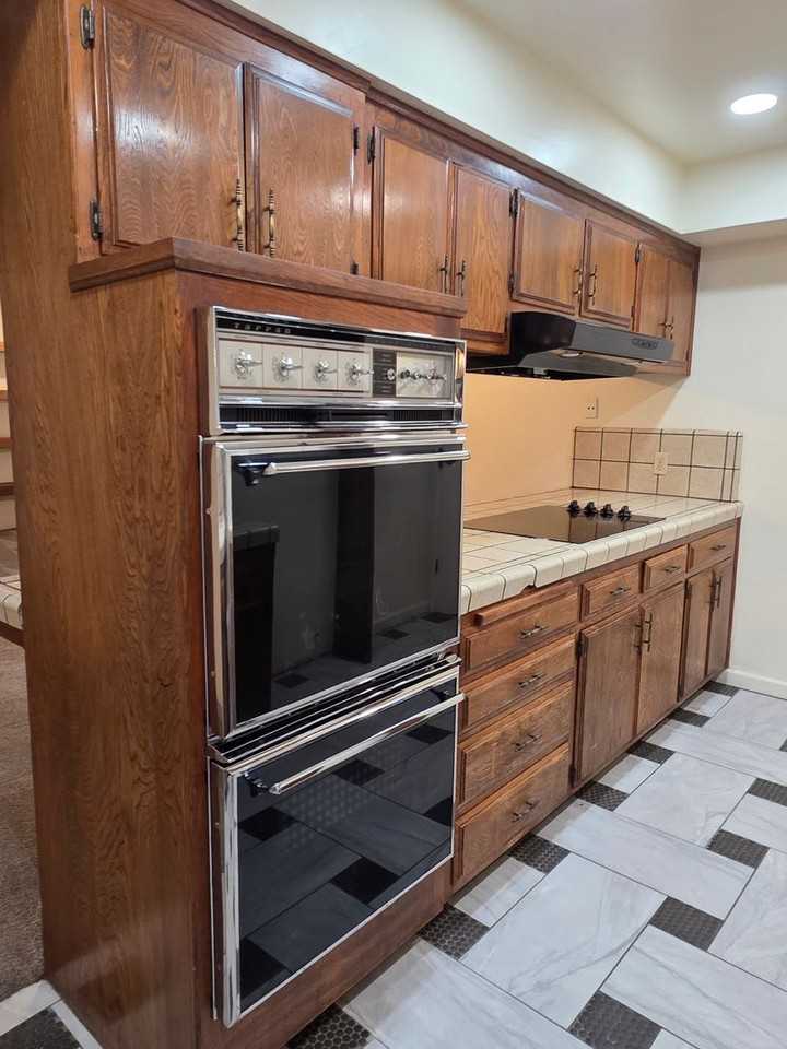 3824 Christmas Tree Ln - Photo 4 of 22