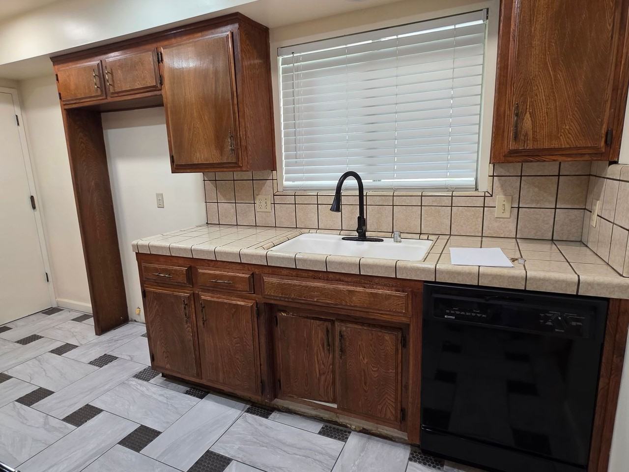 3824 Christmas Tree Ln - Photo 5 of 22