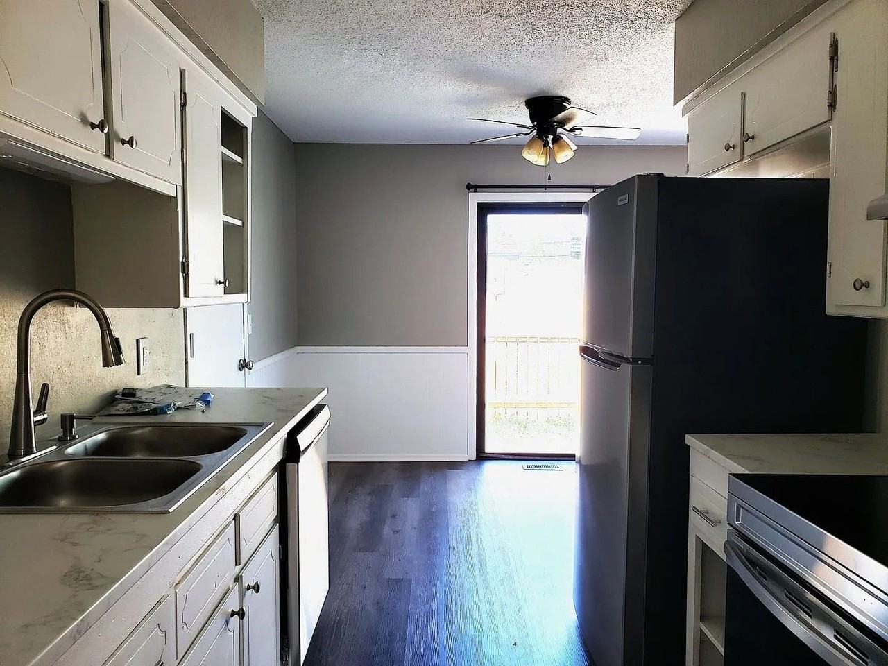 3118 S Chase Ave - Photo 4 of 12