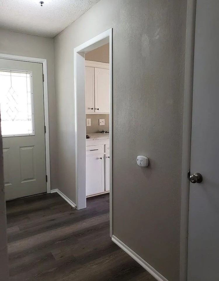 3118 S Chase Ave - Photo 6 of 12