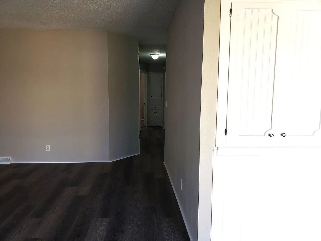 3118 S Chase Ave - Photo 7 of 12