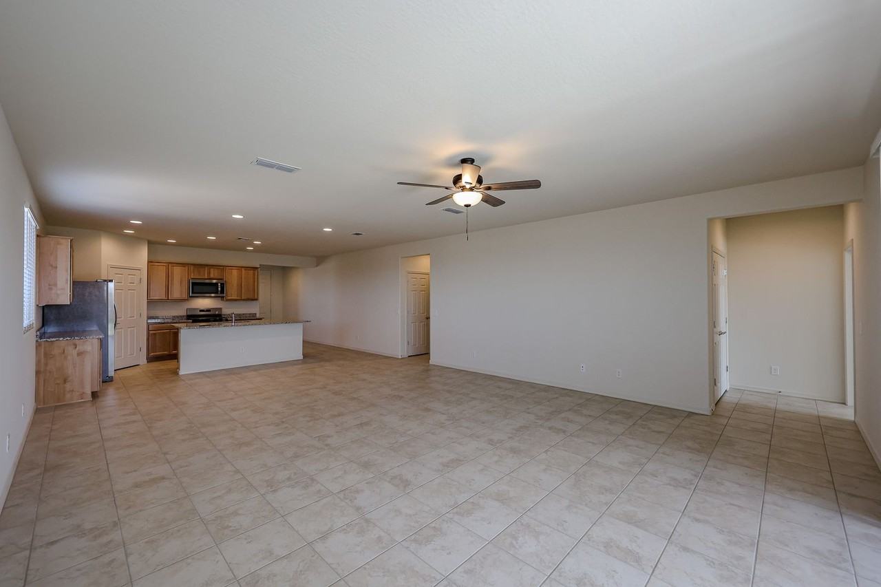 25389 N 166th Ln - Photo 4 of 35