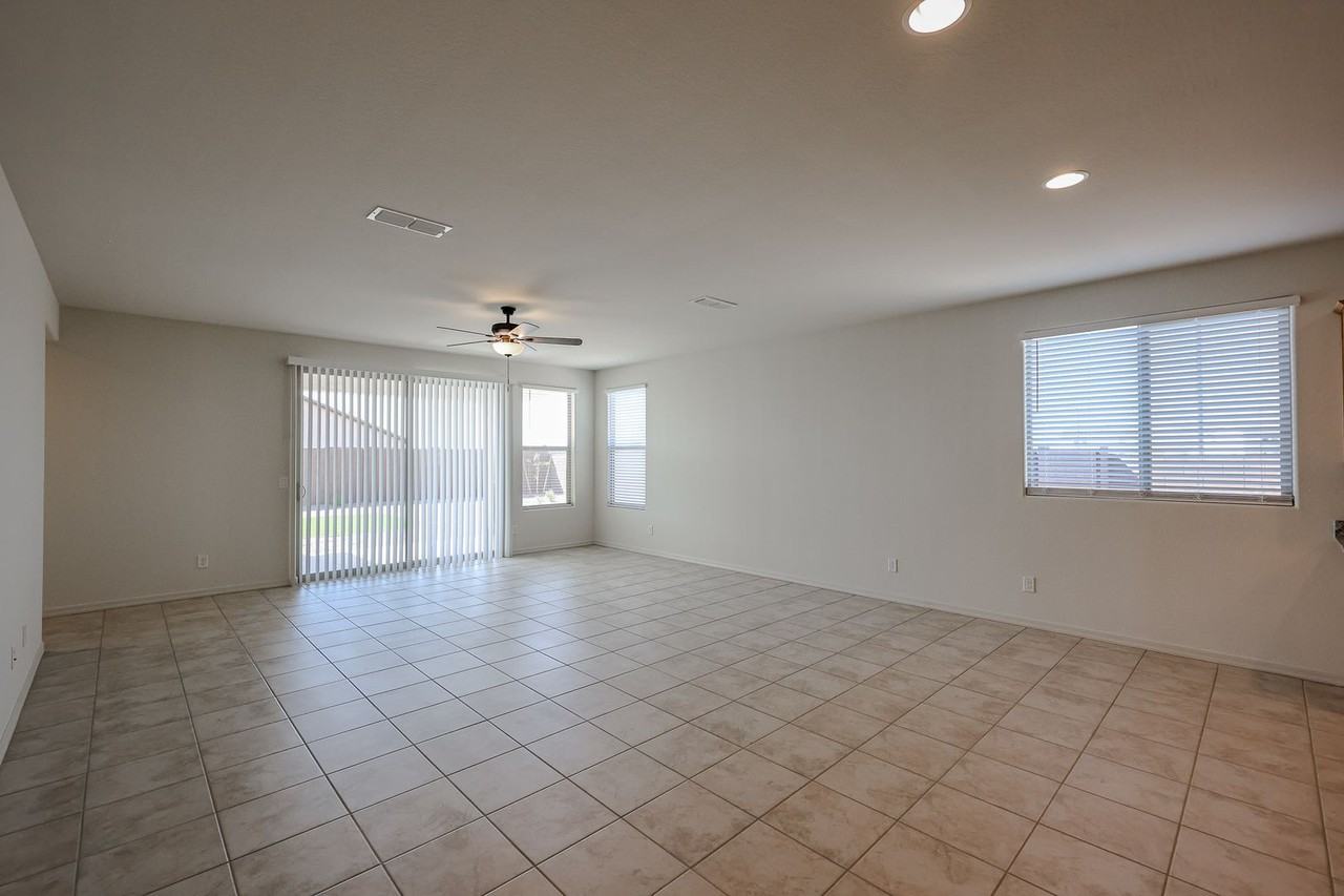 25389 N 166th Ln - Photo 6 of 35