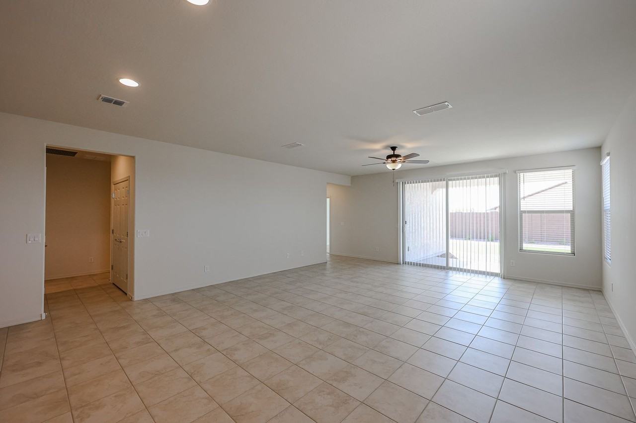 25389 N 166th Ln - Photo 7 of 35
