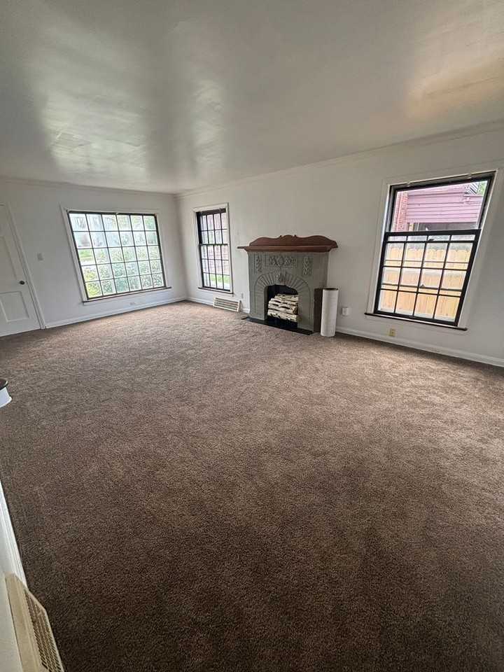 4544 Turney Rd - Photo 3 of 10