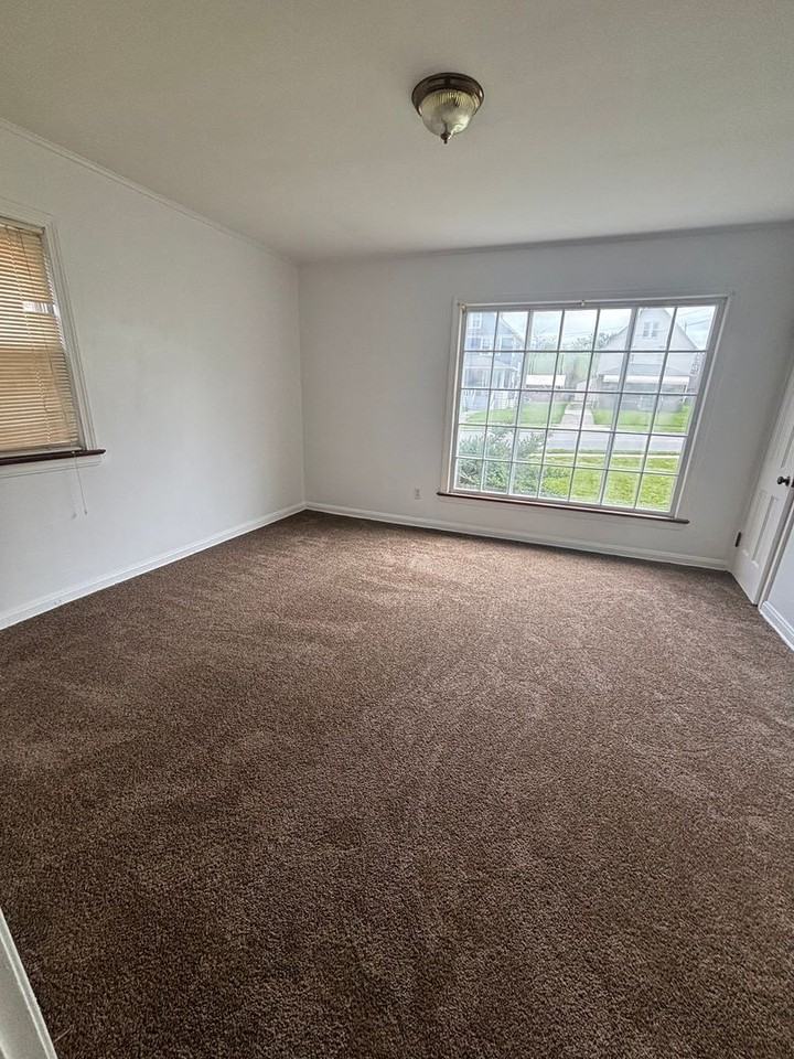 4544 Turney Rd - Photo 7 of 10