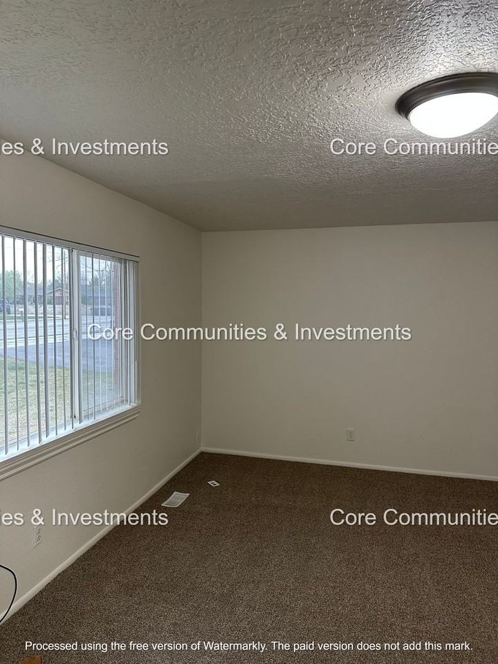 South Jordan Six - Photo 2 of 24