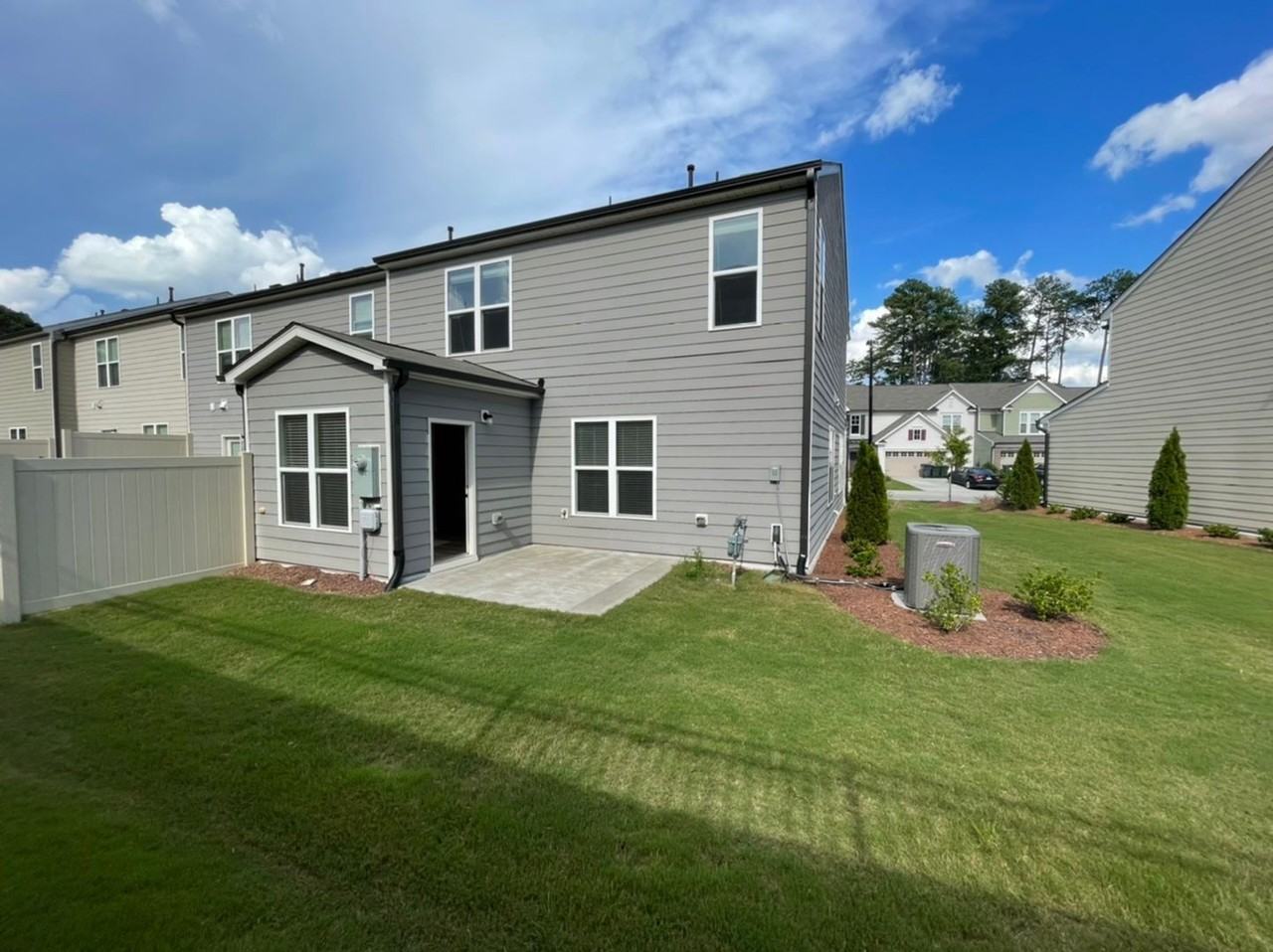 1015 Saffron Loop - Photo 4 of 19