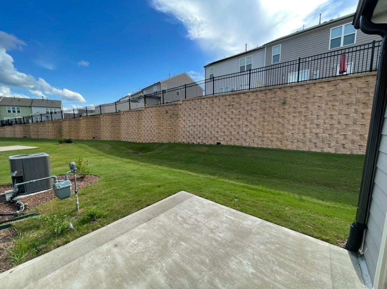 1015 Saffron Loop - Photo 5 of 19