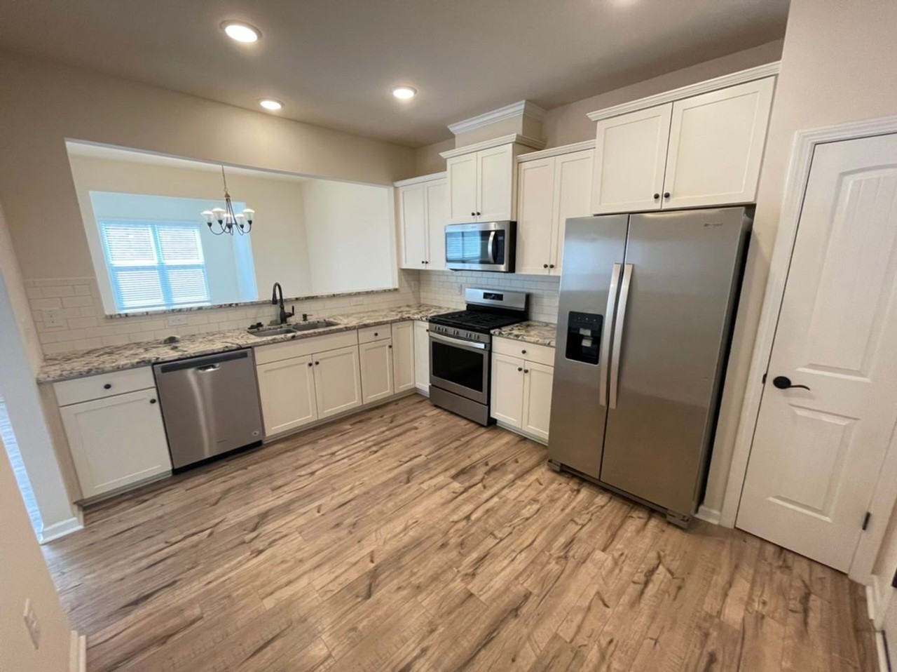 1015 Saffron Loop - Photo 7 of 19