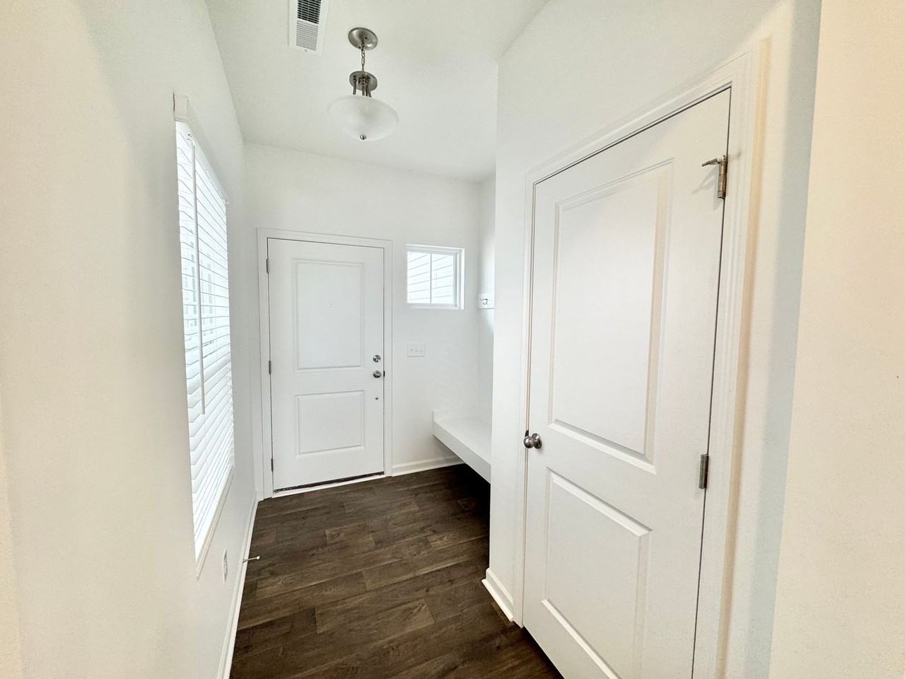 1360 Stork Dr - Photo 6 of 16