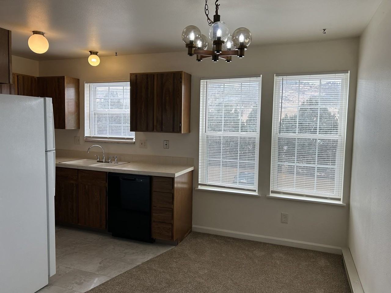 1813 Belmar Dr Apt C1 - Photo 5 of 11