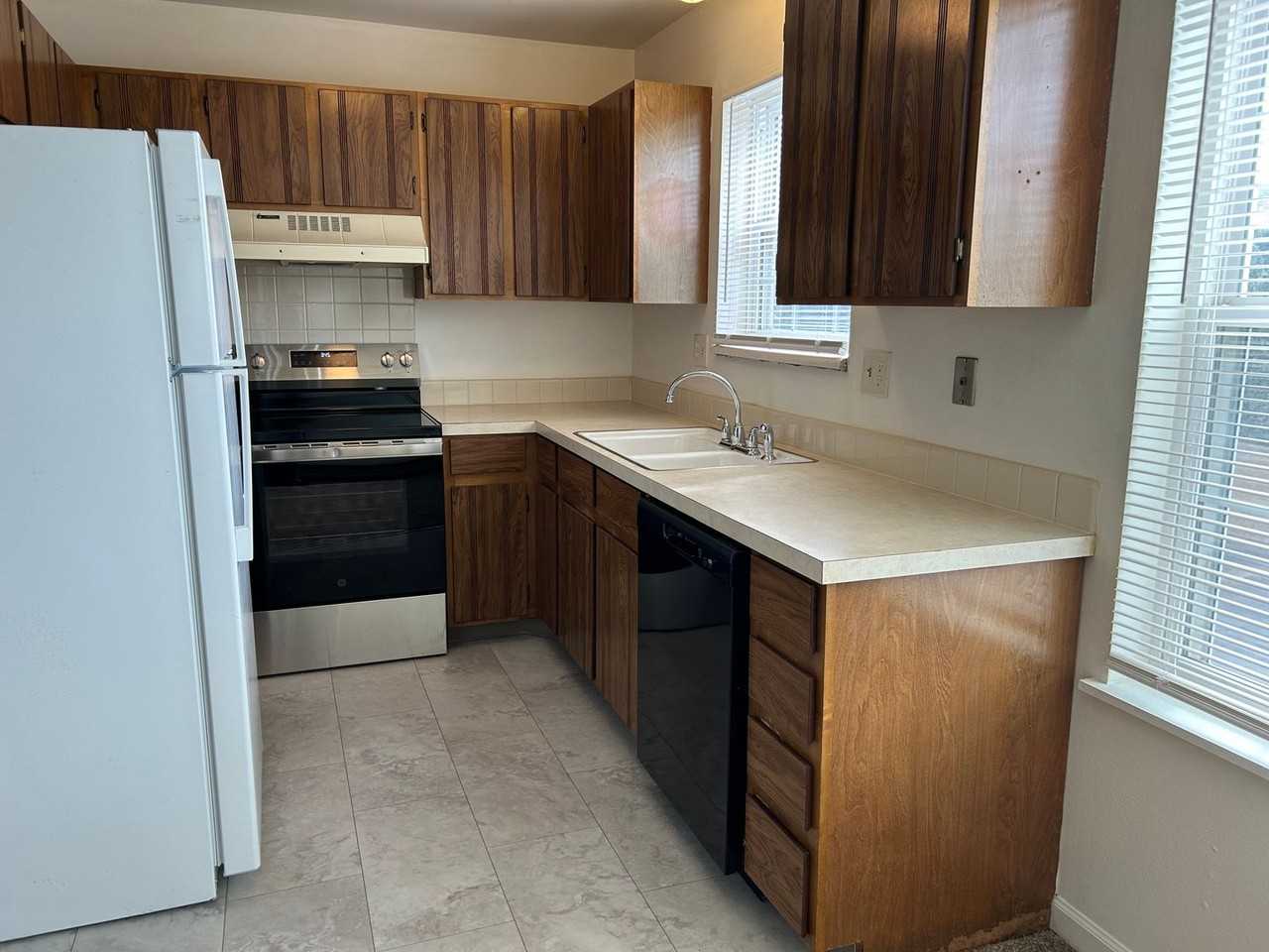 1813 Belmar Dr Apt C1 - Photo 6 of 11