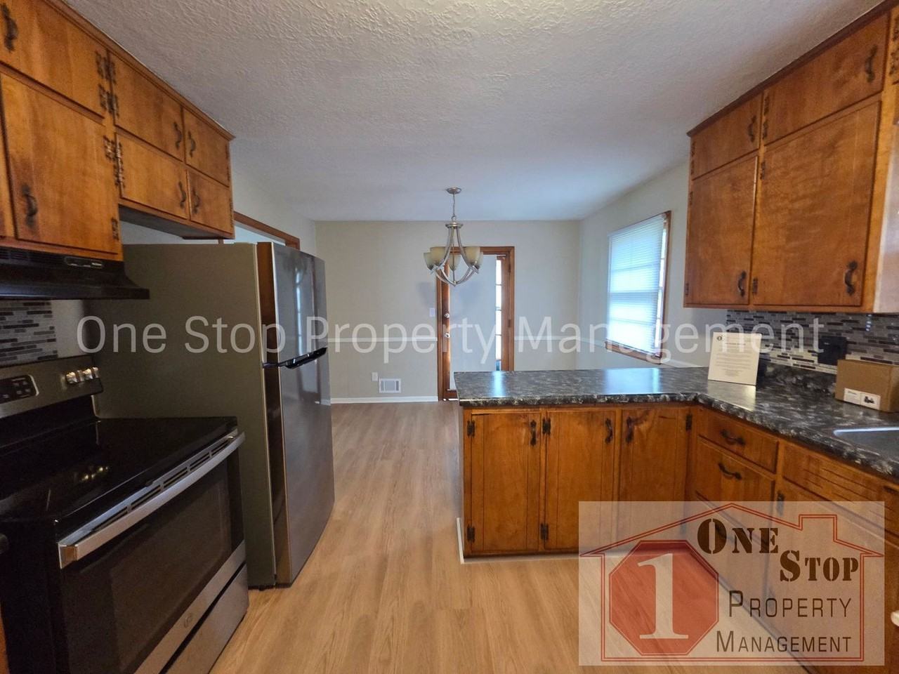 1223 N Pleasant St - Photo 7 of 16