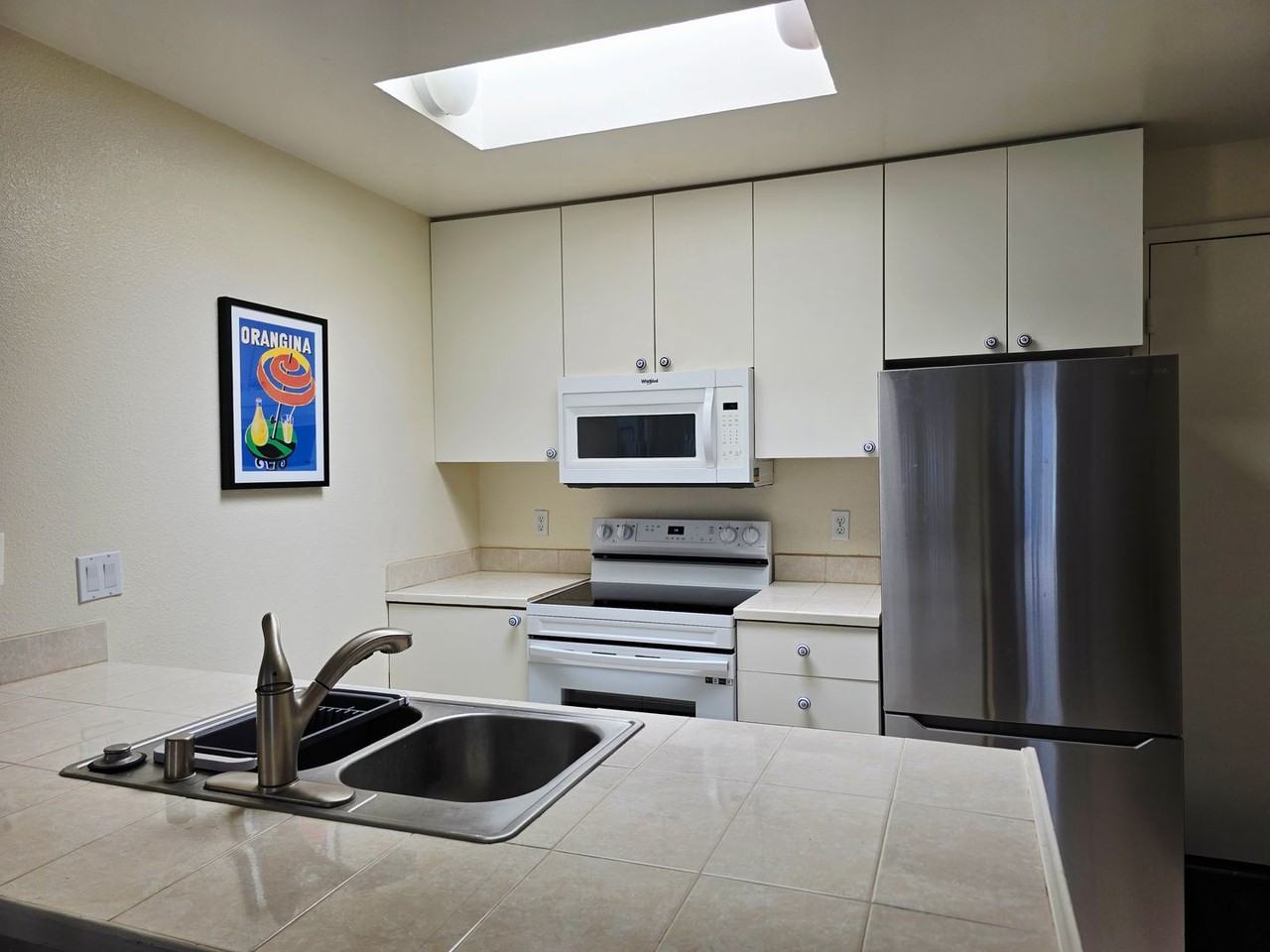 8308 Regents Rd #3P - Photo 4 of 16