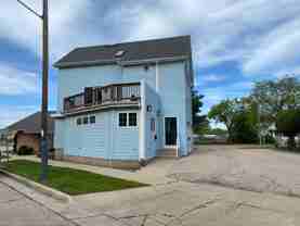 201 S Pine St - Photo 1 of 1